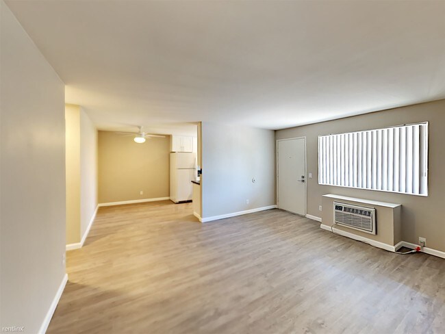 Building Photo - 430 Jamacha Road