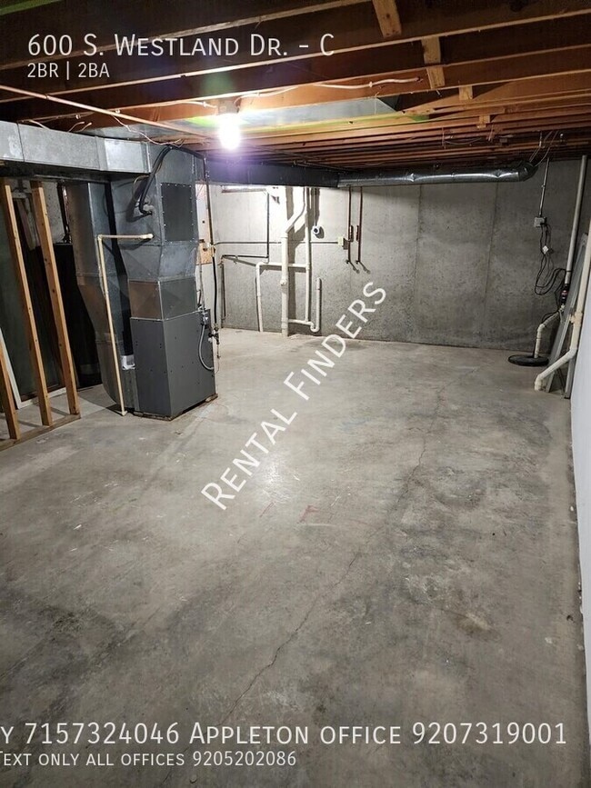 Building Photo - 600 S Westland Dr