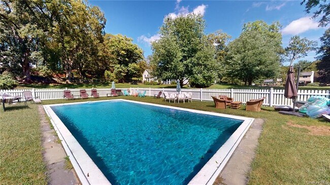 Foto del edificio - 3 Old Croton Falls Rd