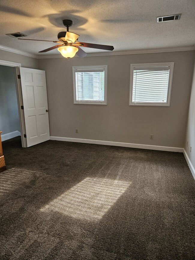 2nd flr bedroom with bathroom and walkin closet - 334 Joshua Tree Dr