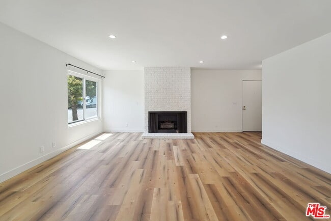 Building Photo - 1133 22nd St