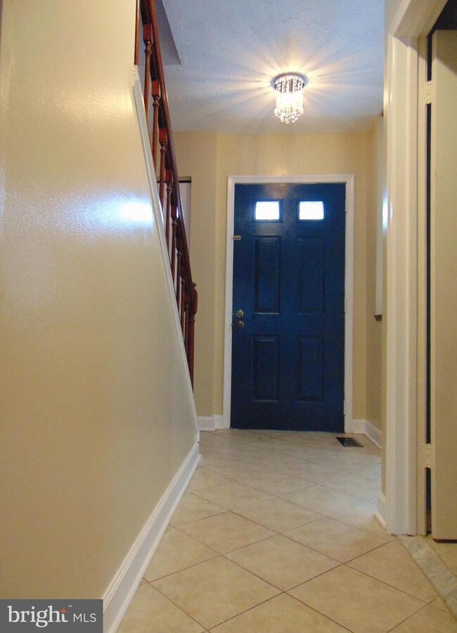 Building Photo - 7220 Kousa Ln