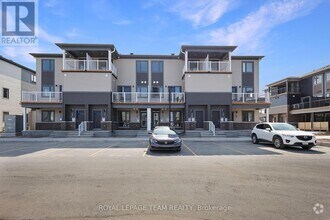 Building Photo - 208 Lillian Freiman Private