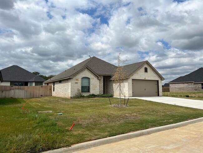 Building Photo - 1125 Wild Rose