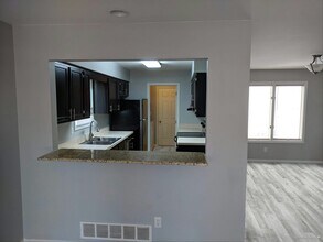 Building Photo - 4889 Drayton Rd