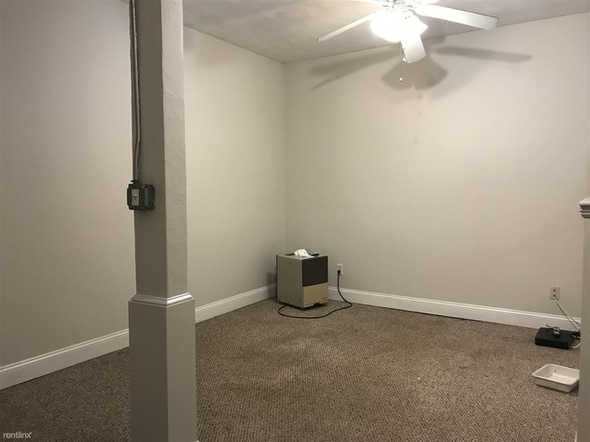 Building Photo - 1 br, 1 bath  - 170 Pine Hill Cir