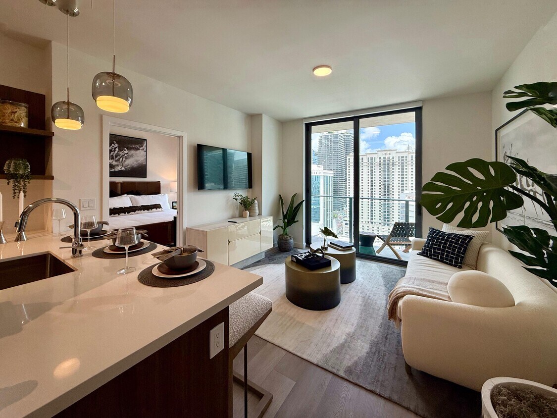 Foto principal - 421 SW 10th St