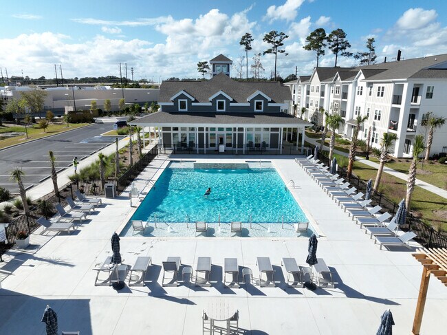 Foto del edificio - The Edison at Colonnade Crossing