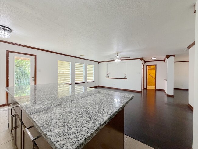 Building Photo - 4707 Meadowthorn Ct