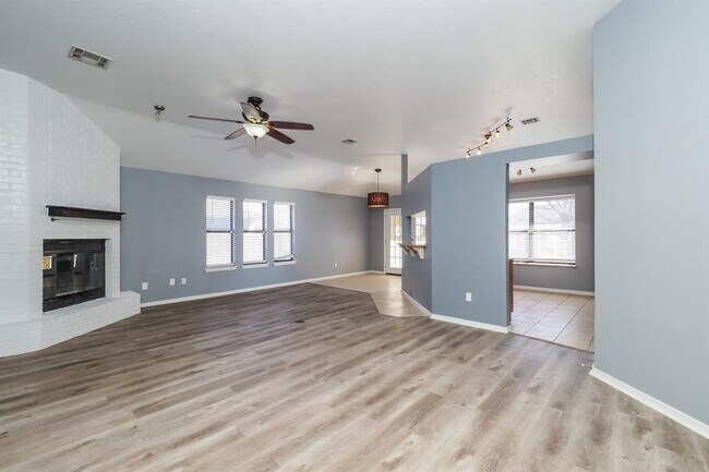 Building Photo - 1616 Rocky Mountain Way