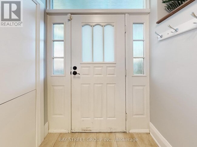 Building Photo - 8 Overton Crescent