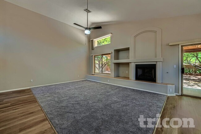 Foto del edificio - 8235 Crooked Tree Trail