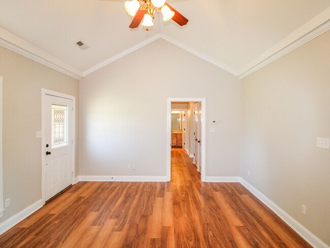 Foto del edificio - 27632 Keeton Rd