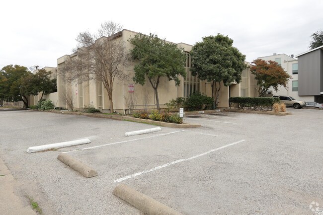 Foto del edificio - 4232 Rawlins St