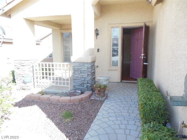 Foto del edificio - 1708 Delaney Creek Ln