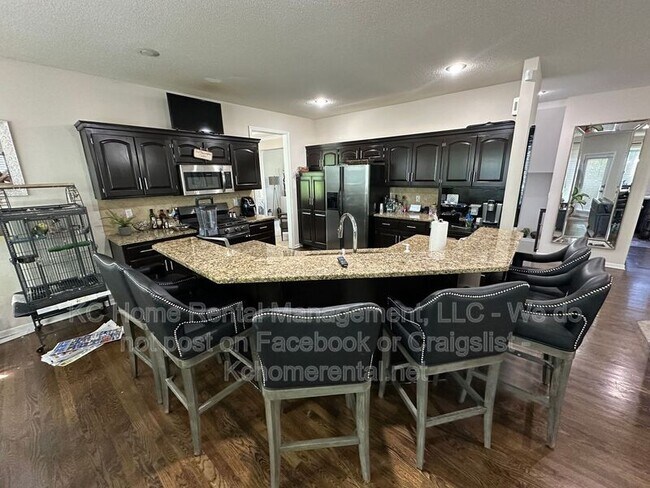 Foto del edificio - 11429 W 142nd Terrace