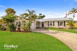 Building Photo - 1034 Hermosa Dr
