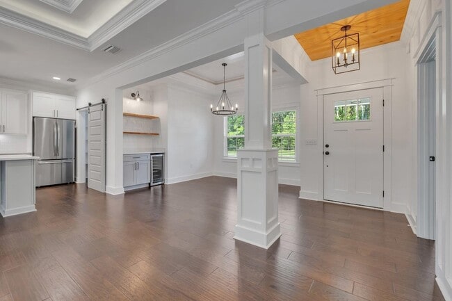 Building Photo - 362 Creekside Ct