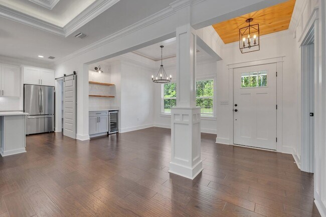 Foto del edificio - 362 Creekside Ct