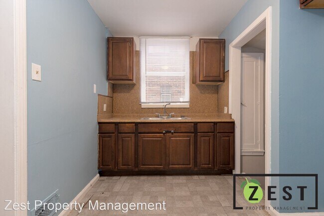 Building Photo - 3 br, 1 bath House - 10231 McKinney Street