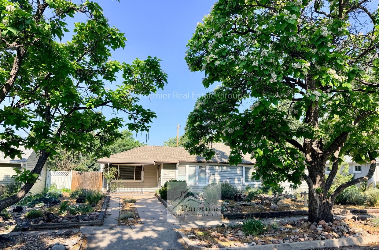 Photo - 2140 Robin Dr (Colorado Springs, CO)