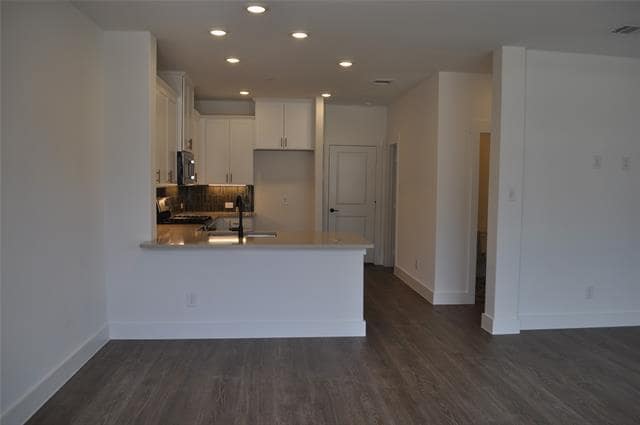 Building Photo - 2553 Huxley Mews