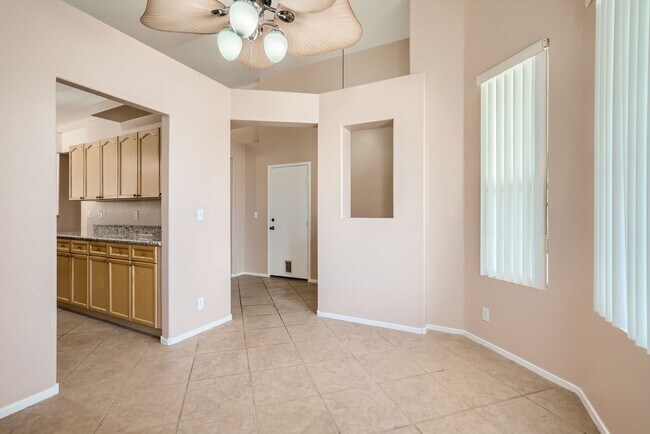 Foto del edificio - Updated 1 Story, 3 Bedroom Home in Northwe...