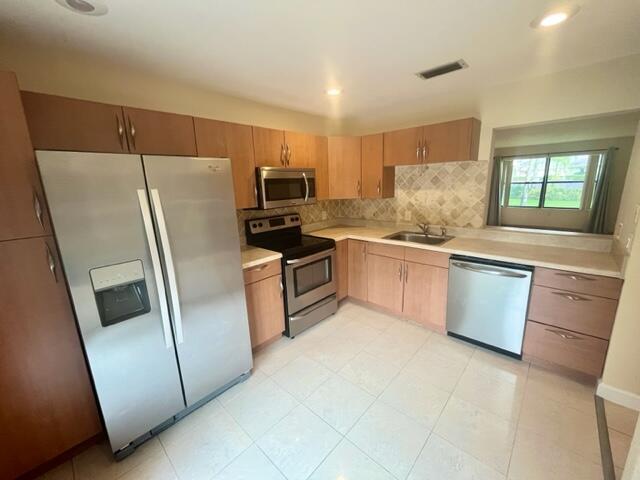 Foto del edificio - 13105 Belhaven Ct