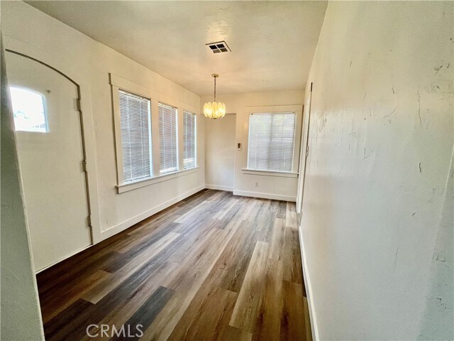 Building Photo - 4270 Ramona Dr