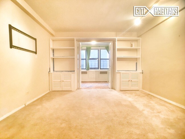 Foto del edificio - 241 E 76th St