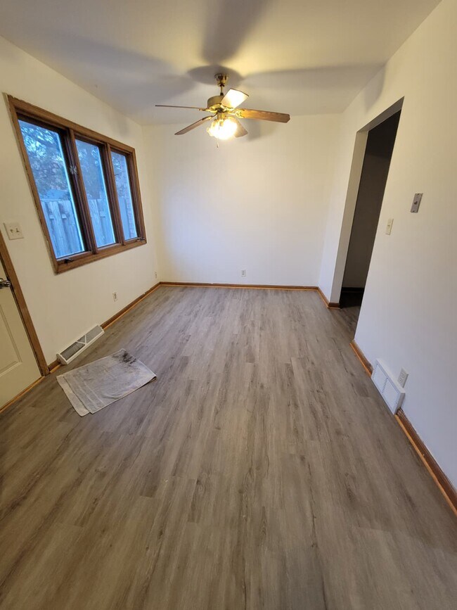 Foto del edificio - 4534 Apple Orchard Ln