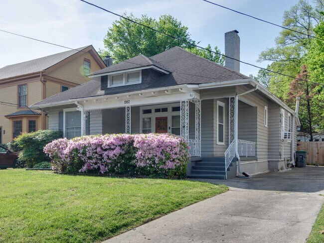 Foto del edificio - 1957 Cowden Ave