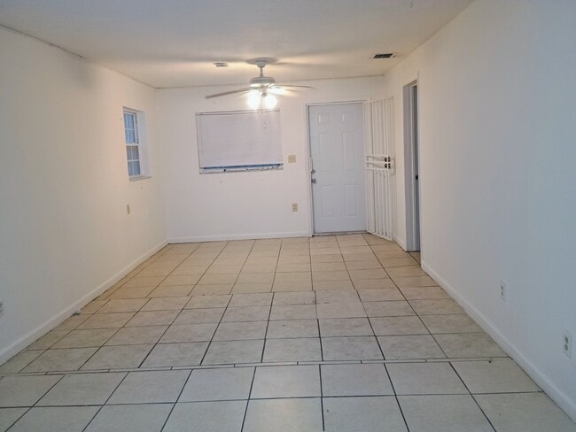 Photo - 2844 NW 22nd Ct (Miami, FL) House