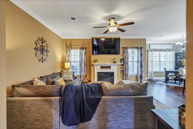 Foto del edificio - 122 Big Oaks Ln