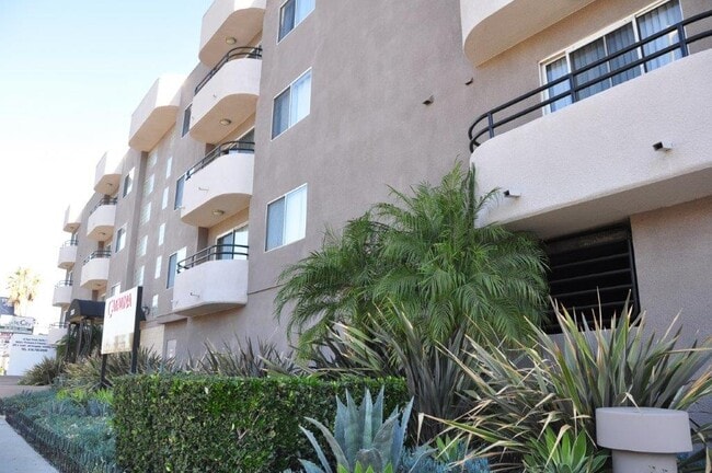 Building Photo - 3716 Laurel Canyon Blvd