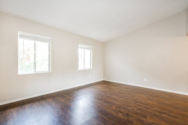 Foto del edificio - 1891 Aster Dr