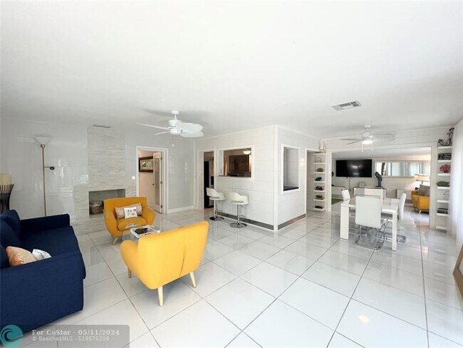 Building Photo - 4430 Sea Grape Dr