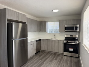 Building Photo - 580 NW 58th St