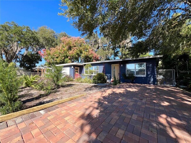 Foto del edificio - 1055 Cherokee Ave