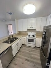 Building Photo - 3980 Faircross Pl