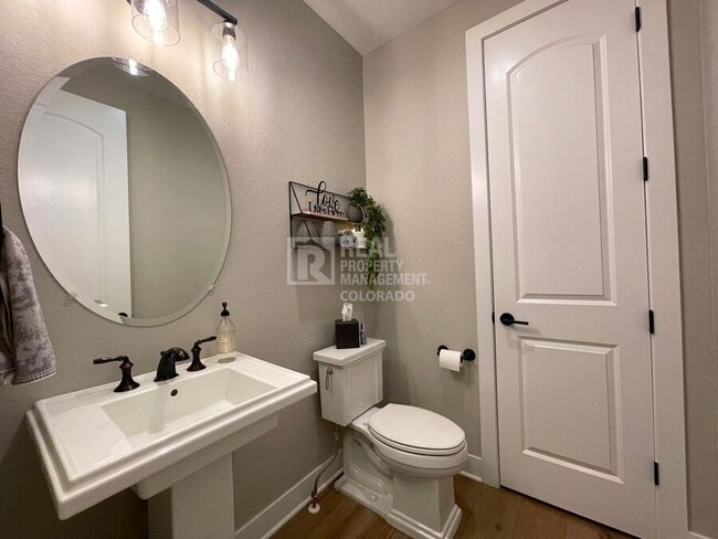 Foto del edificio - 12054 Mosey Ln