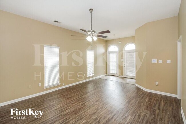Foto del edificio - 5630 Casey Ln