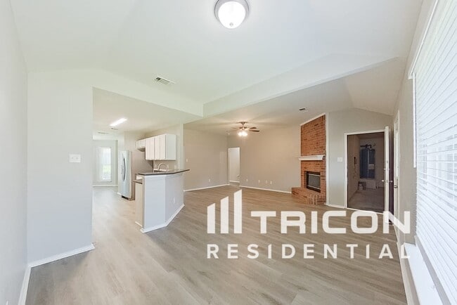 Building Photo - 755 Catalina Dr