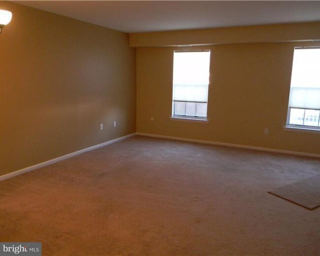 Building Photo - 1110A Jefferson Ct