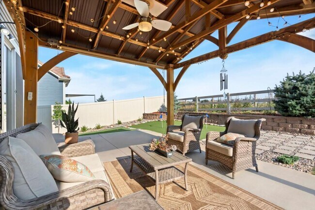 Foto del edificio - 5100 Eaglewood Ln