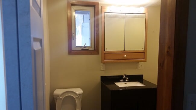 Bath - 240 S Healy Ave