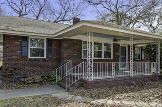 Building Photo - 4924 Parkside Dr