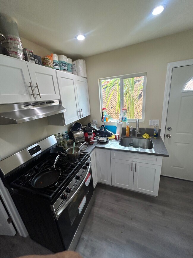 Foto del edificio - 7446 Tampa Ave