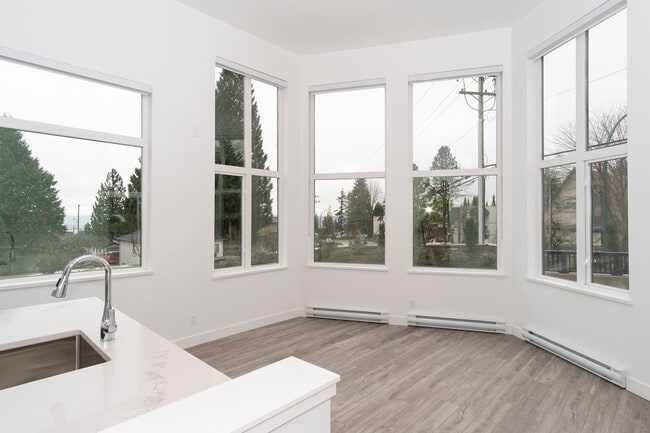 Building Photo - 2 Bedroom 2 Bath Unit in Austin Heights