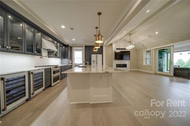 Foto del edificio - 3066 Belden Dr